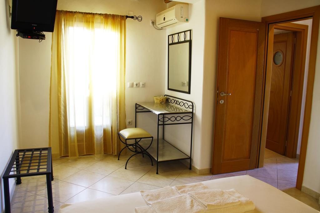 Alisachni Apartment Livadi  Bagian luar foto