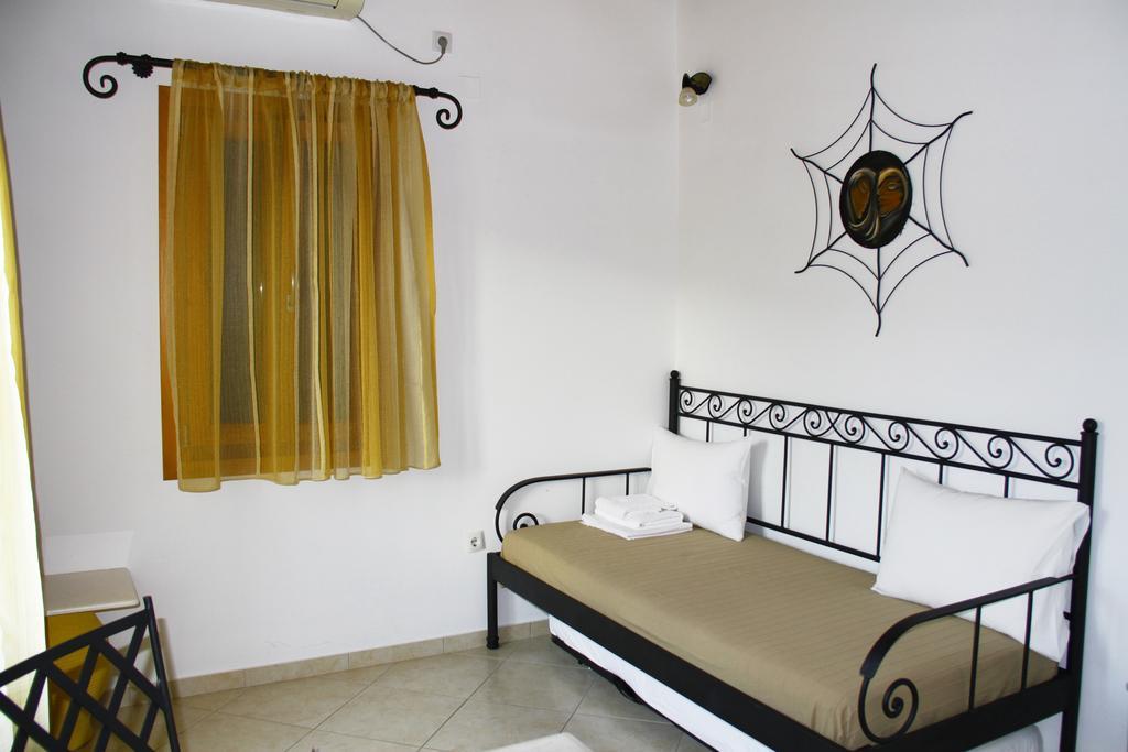 Alisachni Apartment Livadi  Bagian luar foto