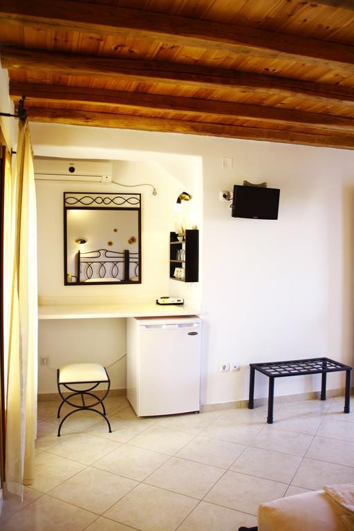 Alisachni Apartment Livadi  Bagian luar foto